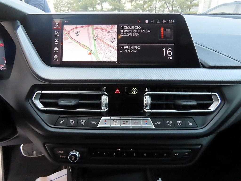 BMW 1 series 2024 Negro - Importación desde Corea - HF Imports Iquique - Foto 14