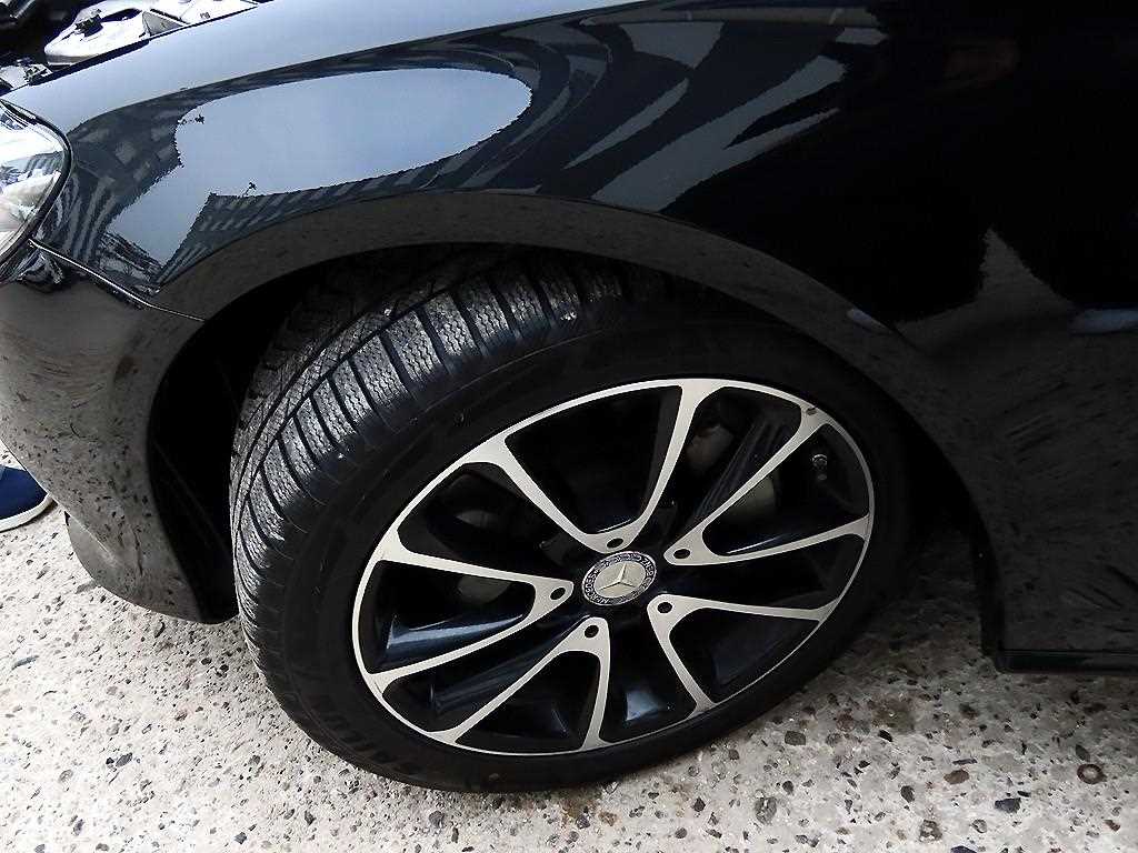 Mercedes Benz E class 2017 Negro - Importación desde Corea - HF Imports Iquique - Foto 20