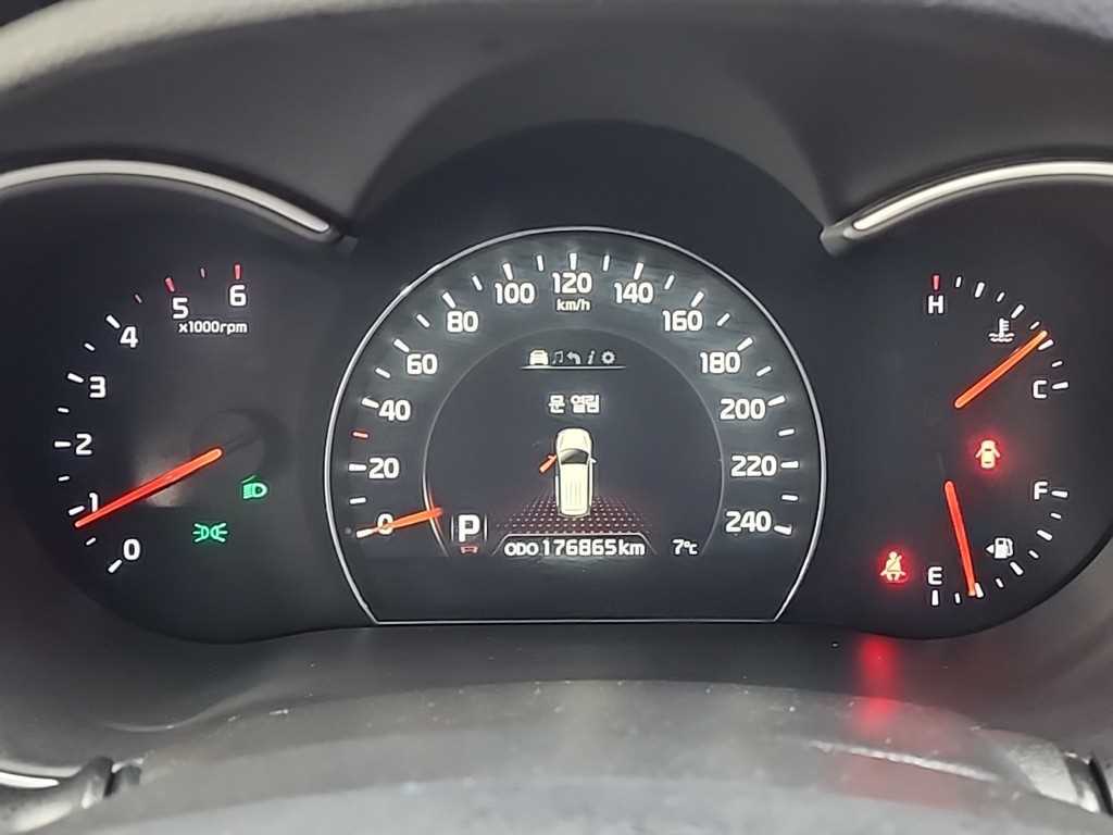 KIA Sorento - Vista 6