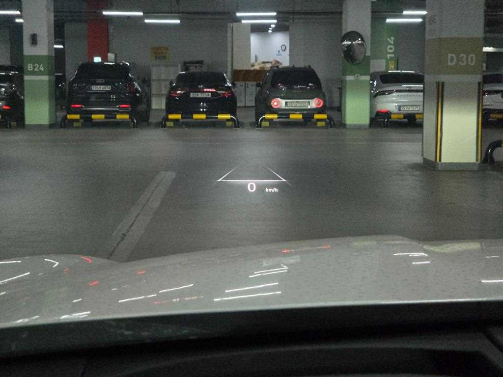 Genesis GV70 2023 Blanco - Importación desde Corea - HF Imports Iquique - Foto 13