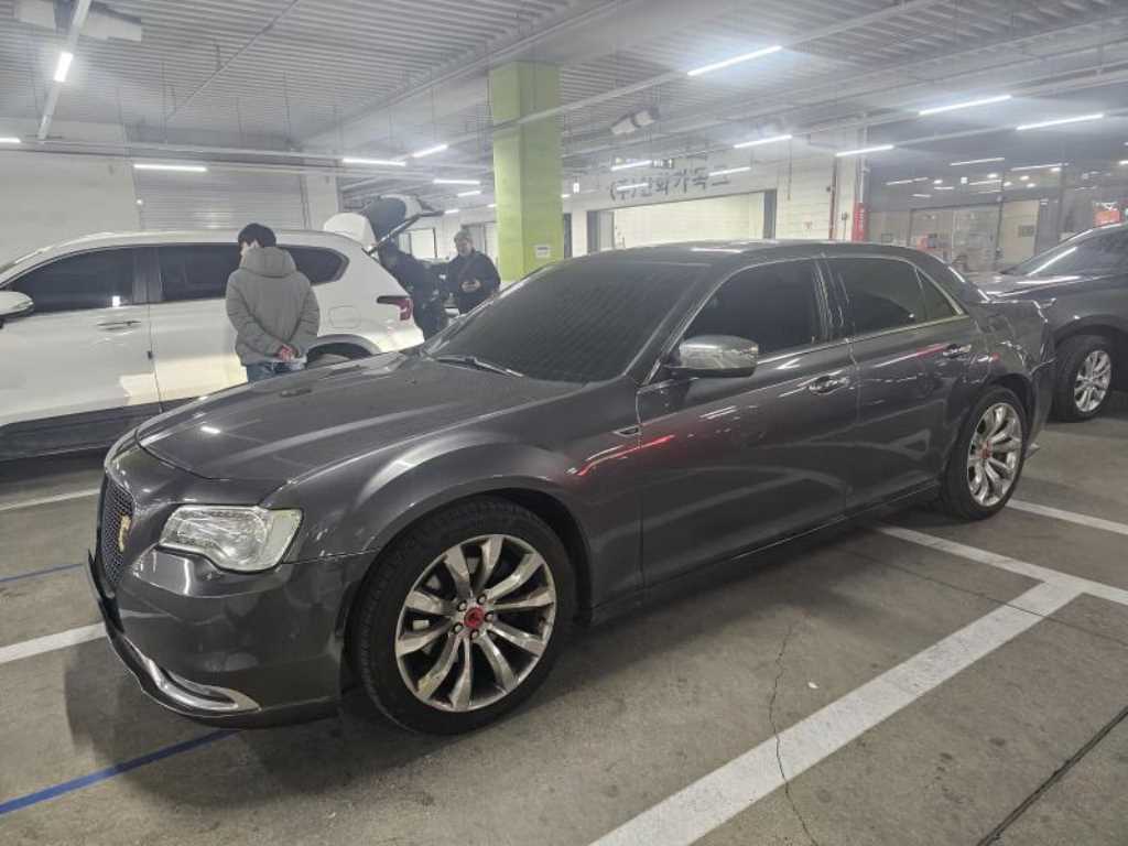 Chrysler 300C - Vista 2