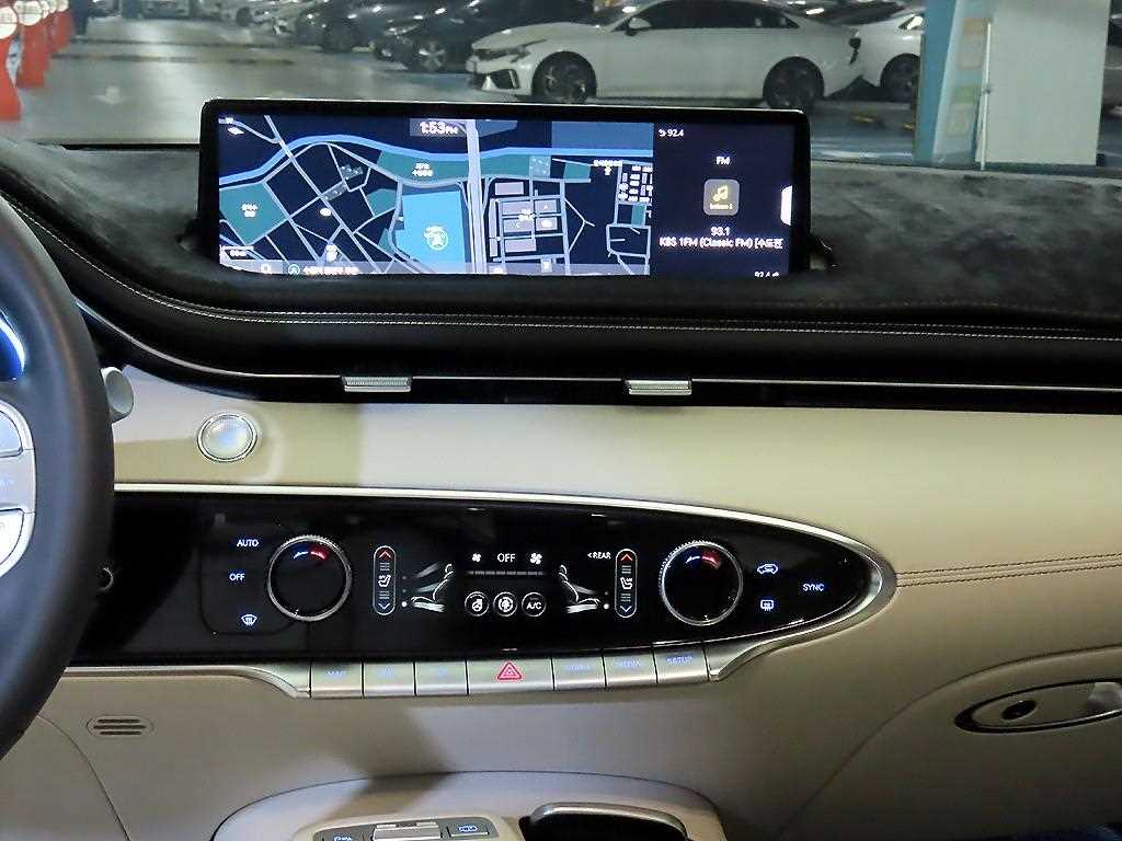 Genesis GV70 - Vista 11