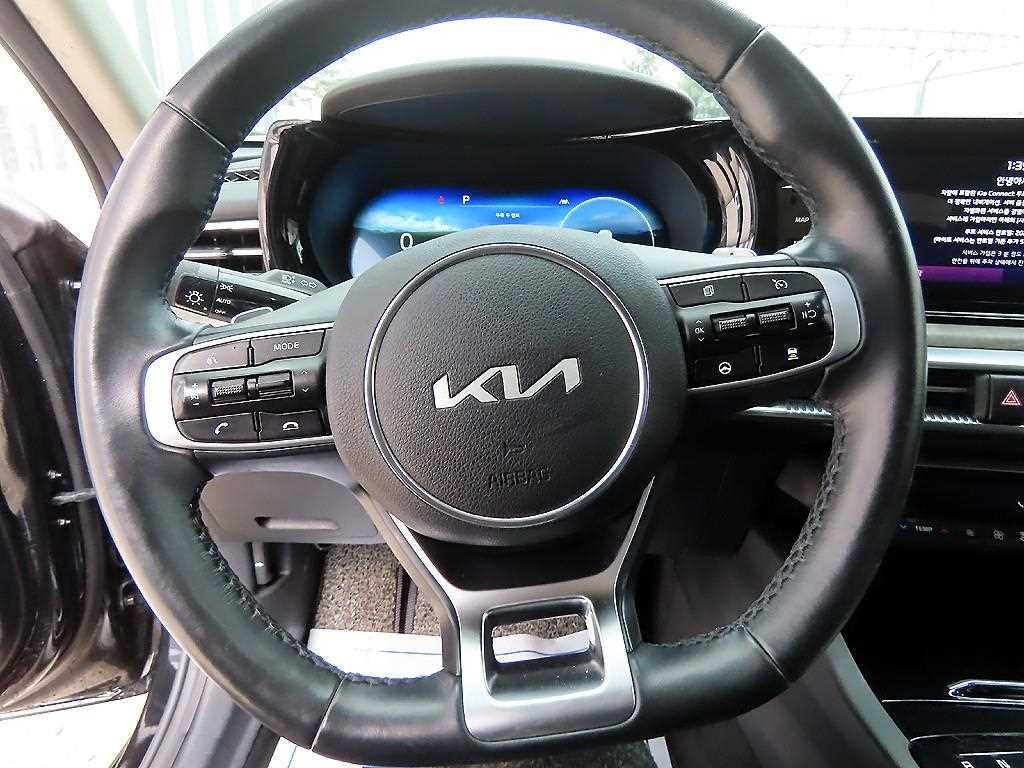 KIA K5 - Vista 8
