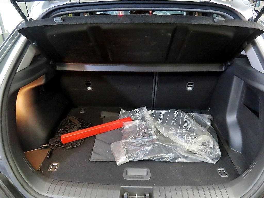 HYUNDAI Kona 2020 Gris - Importación desde Corea - HF Imports Iquique - Foto 18