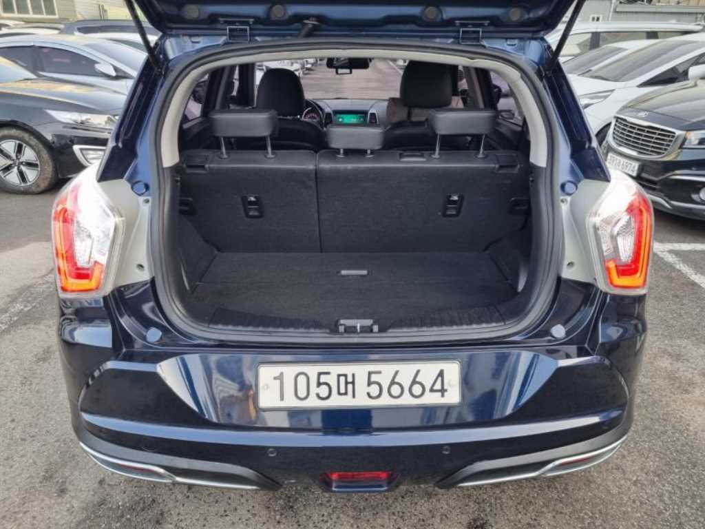 Ssangyong Tivoli - Vista 8