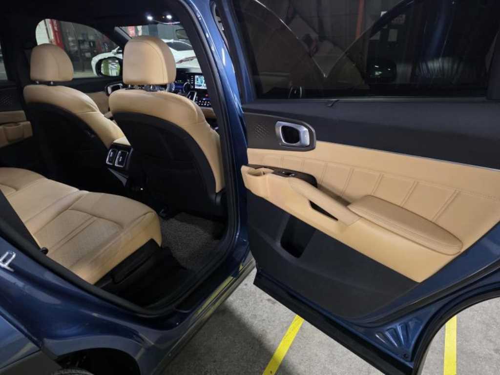 KIA Sorento - Vista 8