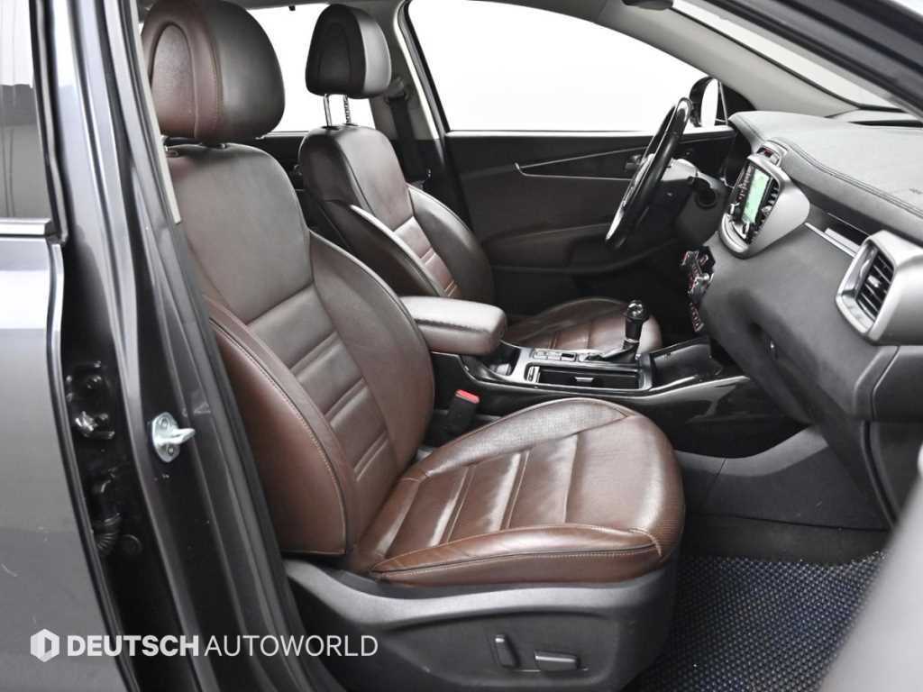 KIA Sorento - Vista 10