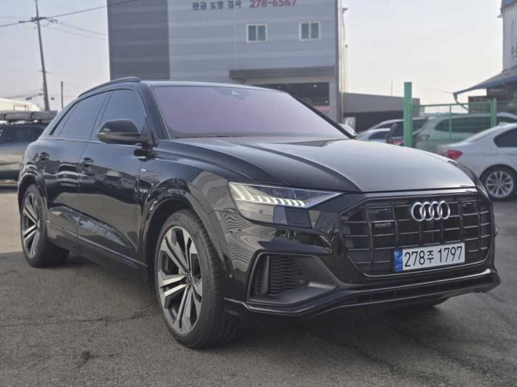 Audi Q8 - Vista 3
