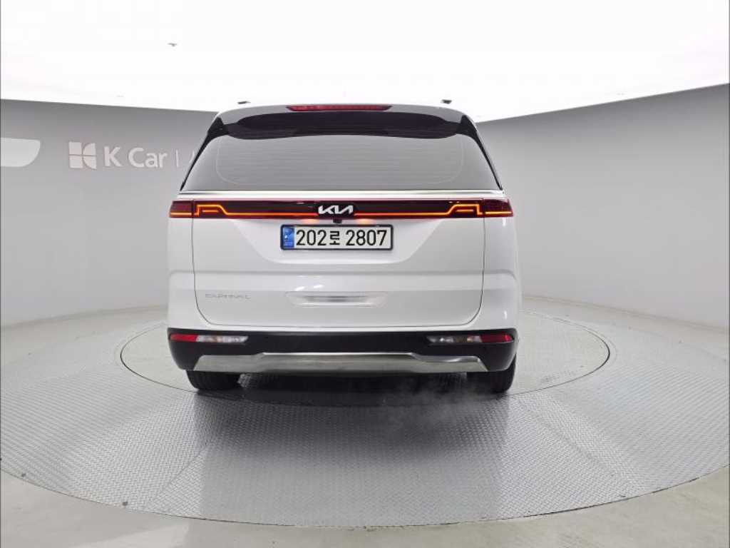 KIA Carnival - Vista 4