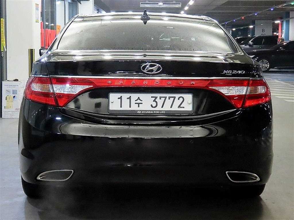 HYUNDAI Grandeur - Vista 5