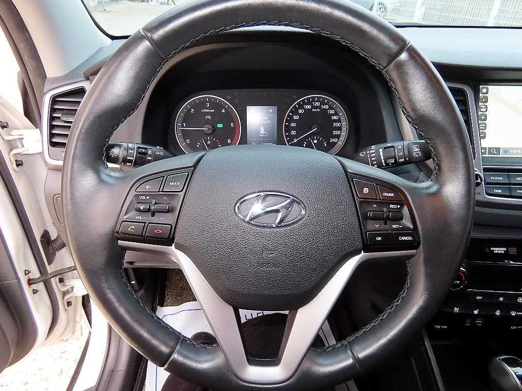 HYUNDAI Tucson - Vista 8