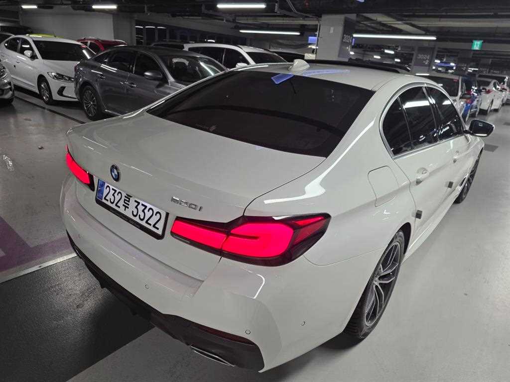 BMW 5 Series - Vista 4