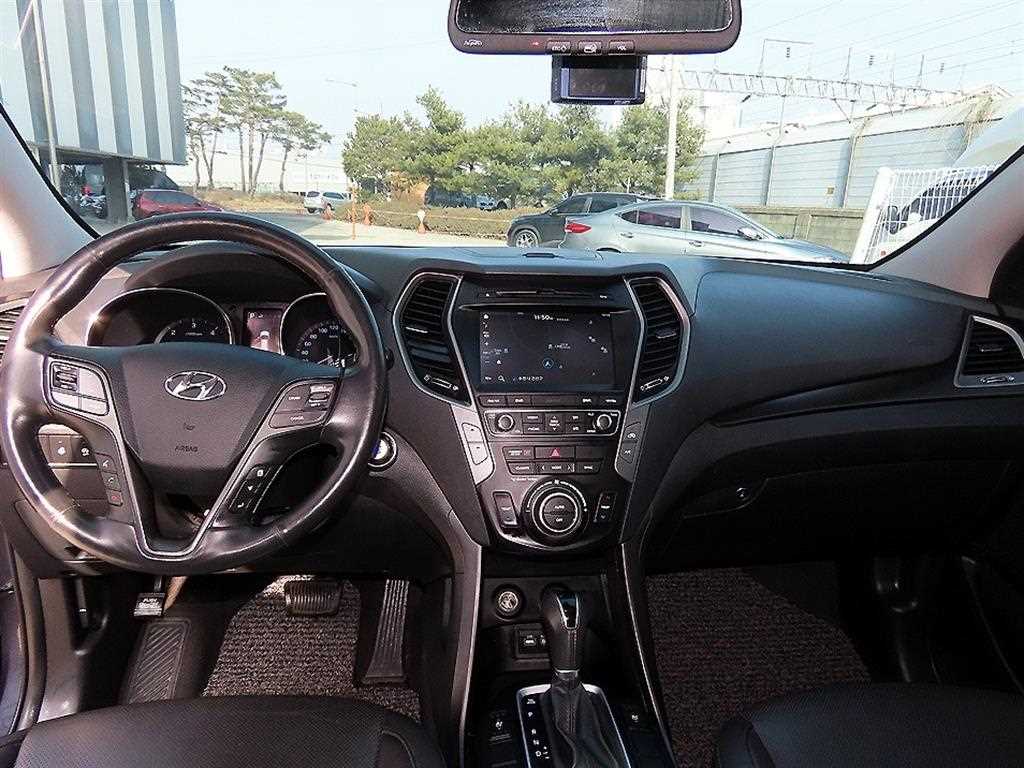 HYUNDAI Santa Fe - Vista 7