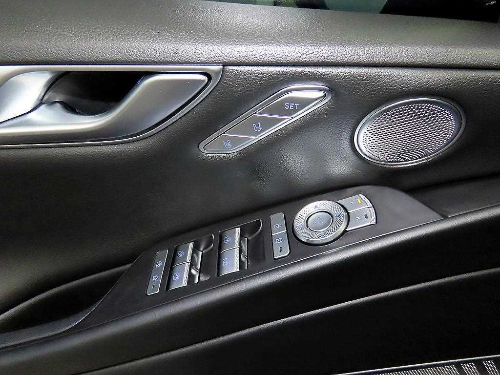 Genesis G80 2024 Negro - Importación desde Corea - HF Imports Iquique - Foto 13