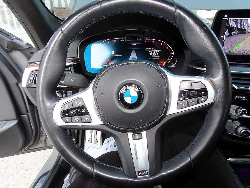 BMW 5 Series - Vista 8