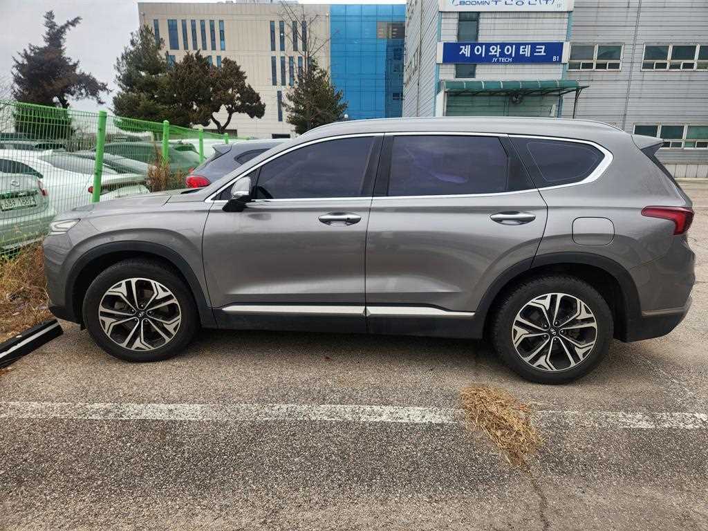 HYUNDAI Santa Fe - Vista 5
