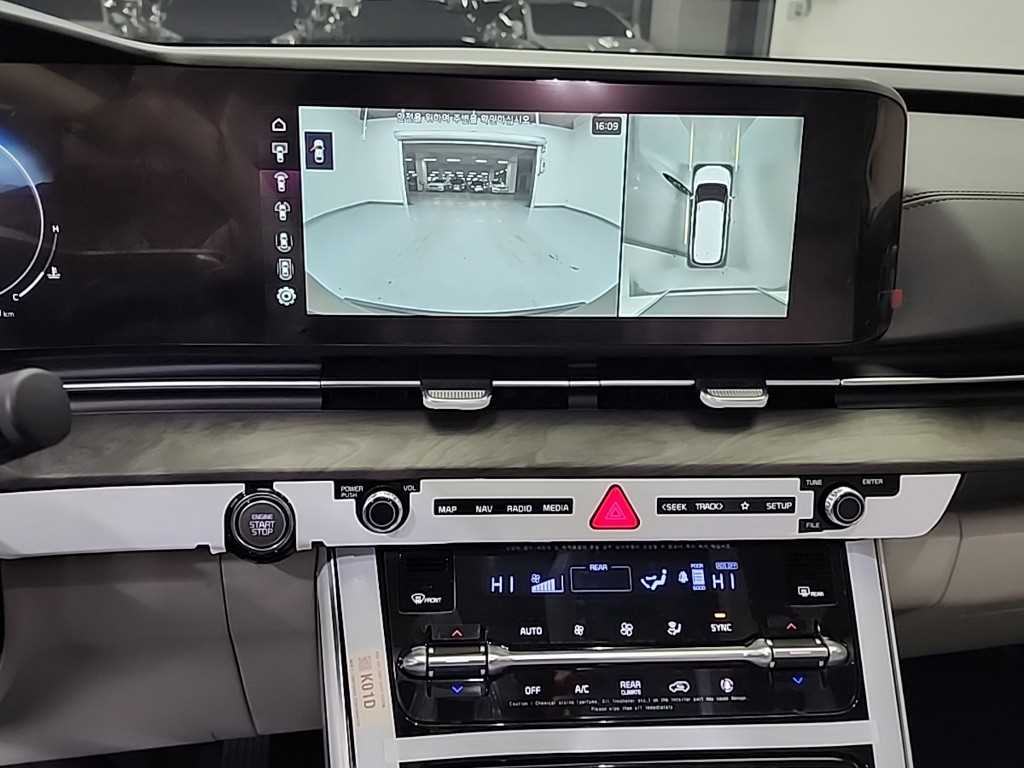 KIA Carnival - Vista 10