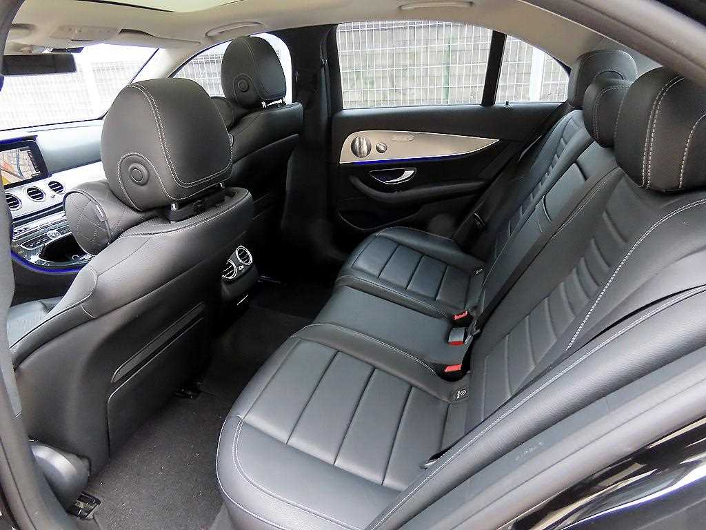 Mercedes Benz E class - Vista 6