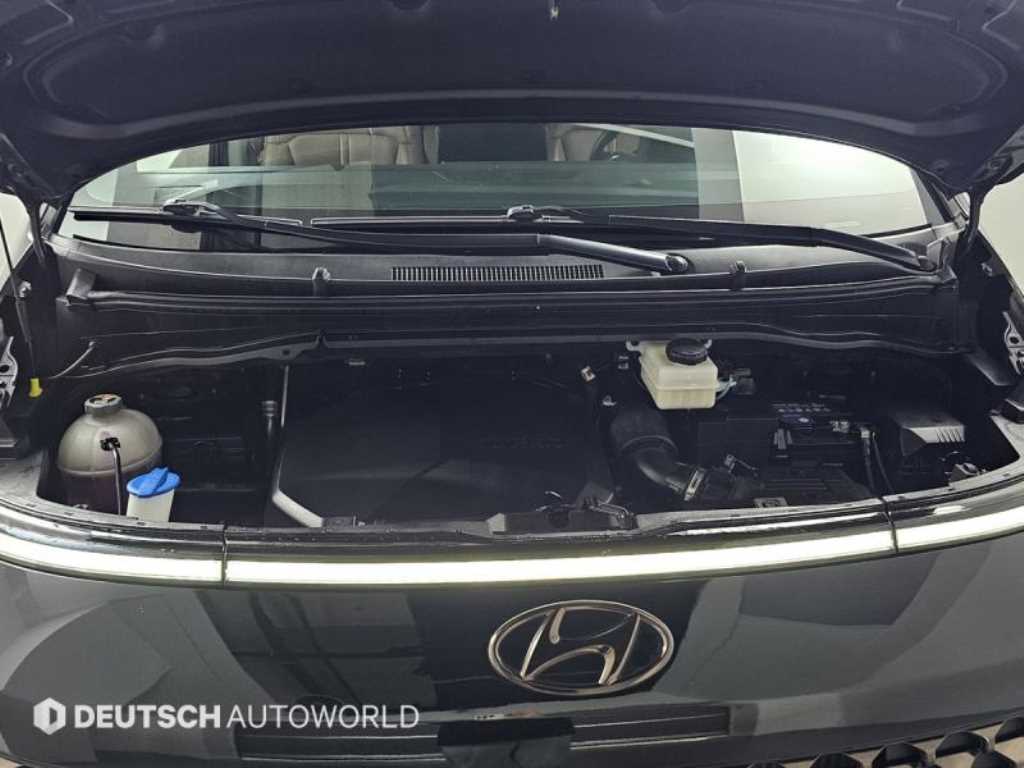 HYUNDAI Staria - Vista 6