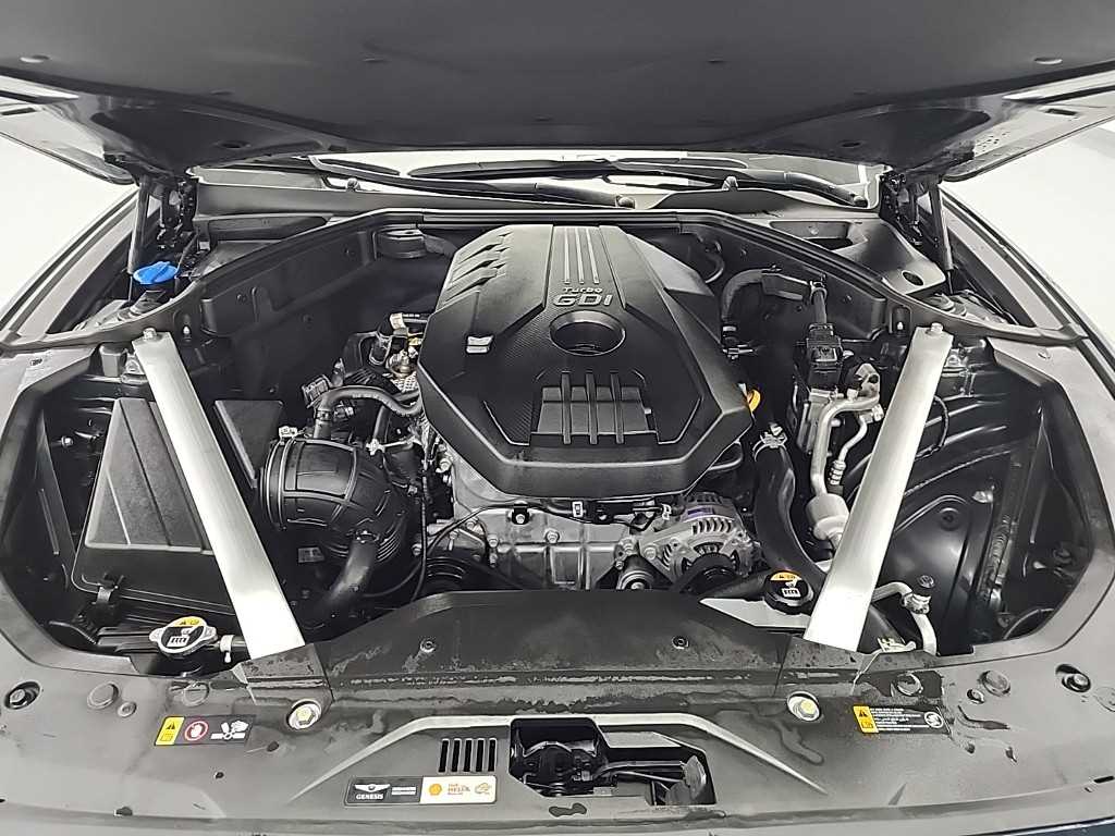 Genesis G70 - Vista 5