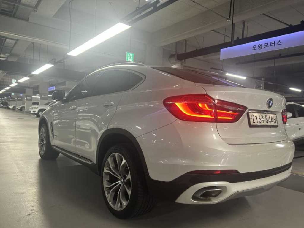 BMW X6 - Vista 4