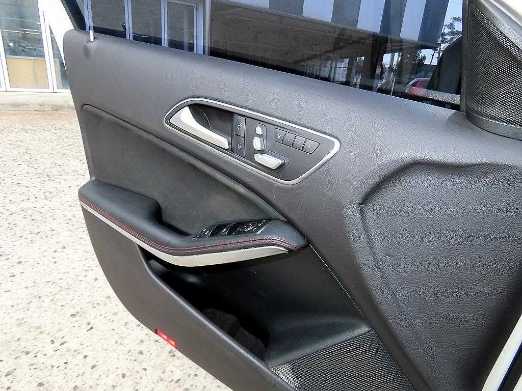 Mercedes Benz A Class - Vista 11