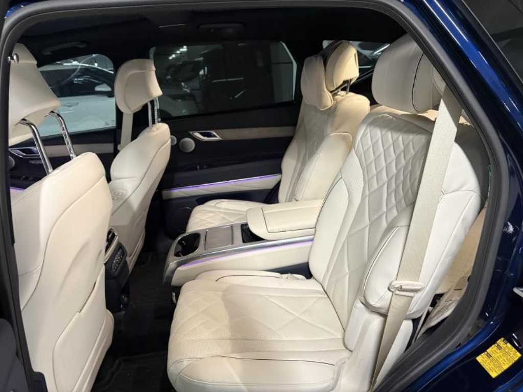 Genesis GV80 - Vista 8