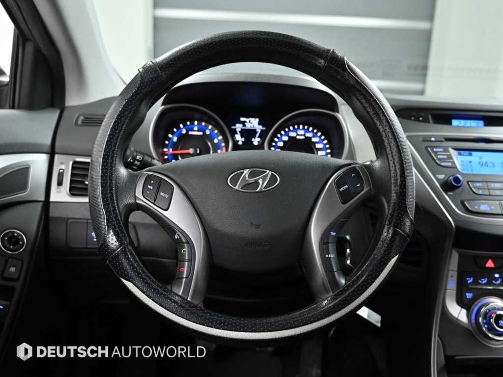 HYUNDAI Avante 2014 Gris - Importación desde Corea - HF Imports Iquique - Foto 13