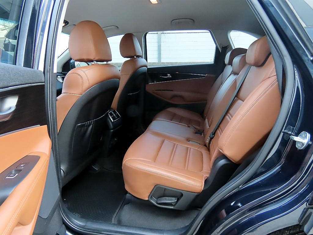 KIA Sorento - Vista 6