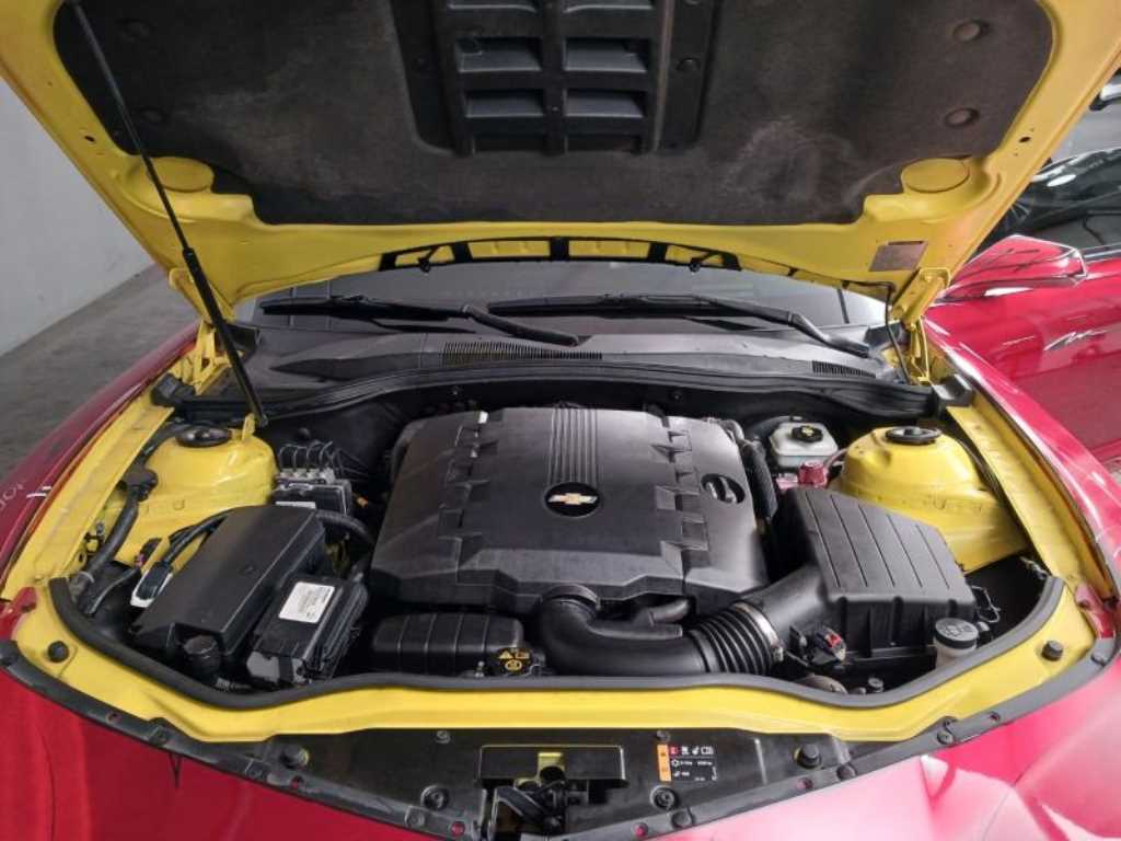 Chevrolet Camaro 2015 Amarillo - Importación desde Corea - HF Imports Iquique - Foto 19