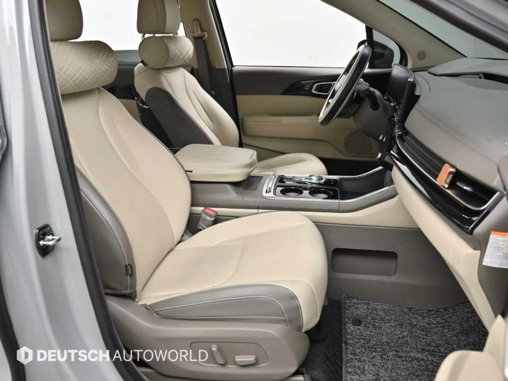KIA Carnival - Vista 10