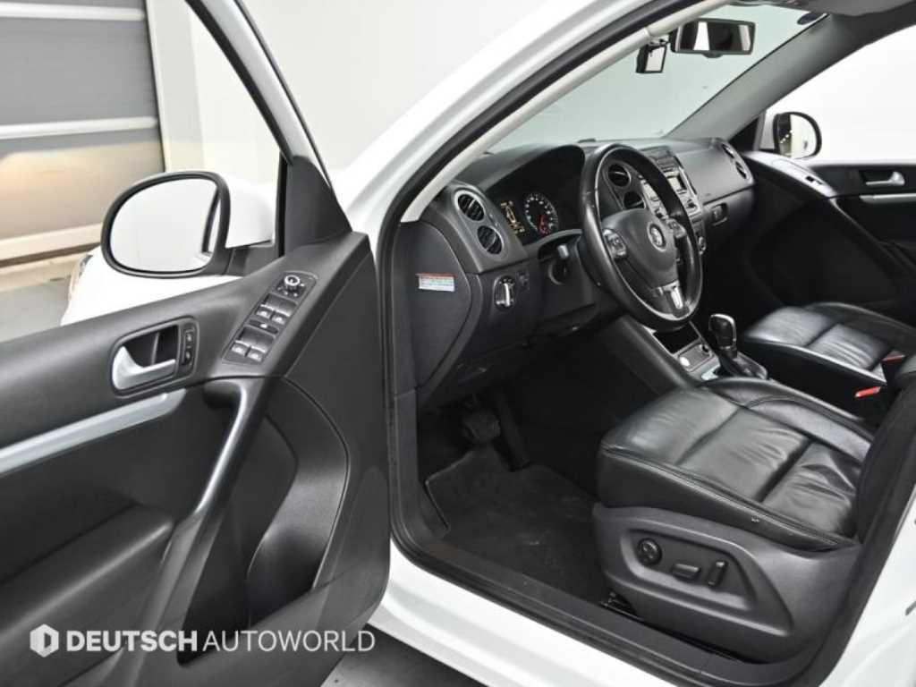 Volkswagen Tiguan - Vista 11