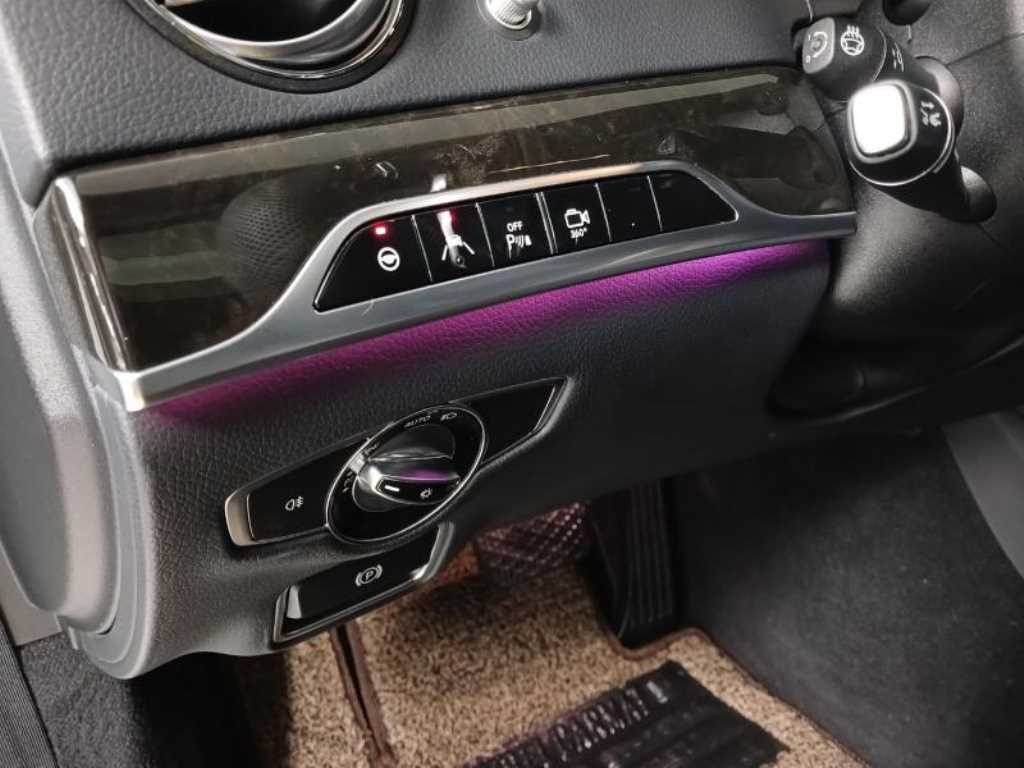 Mercedes Benz S Class - Vista 12