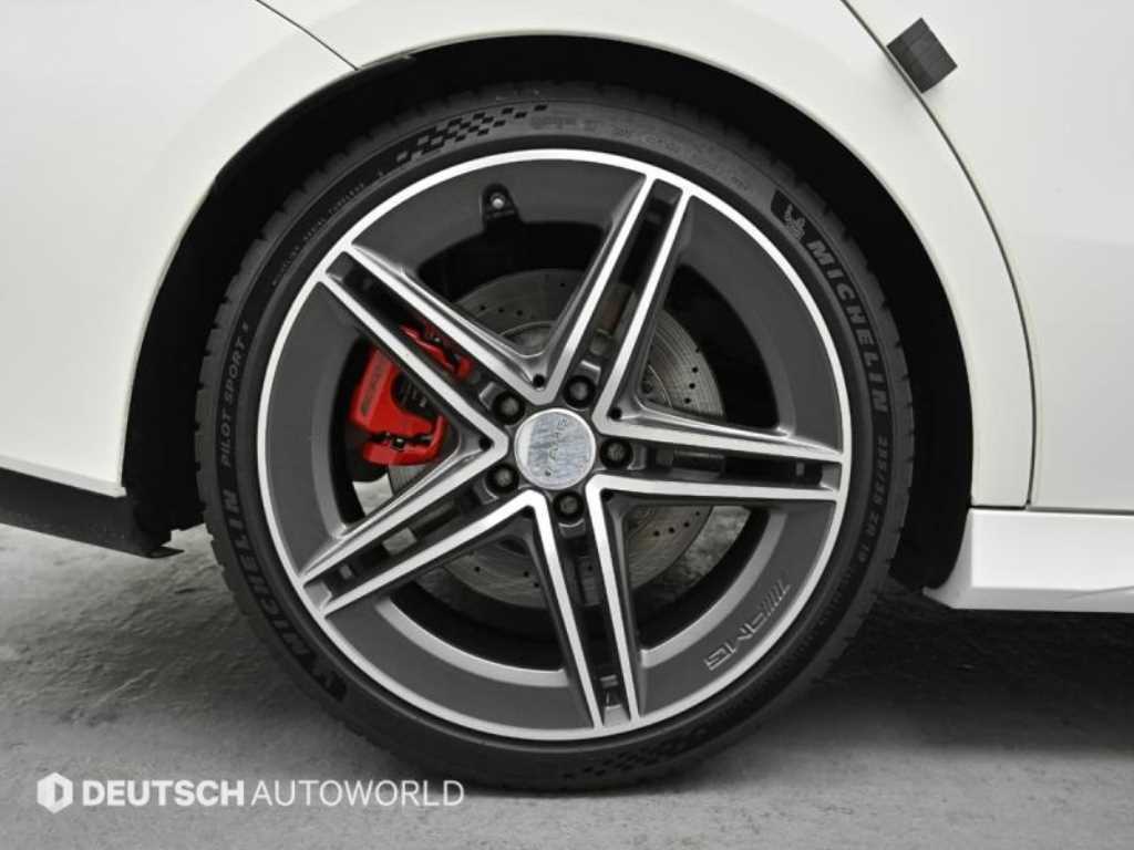 Mercedes Benz CLA Class - Vista 5