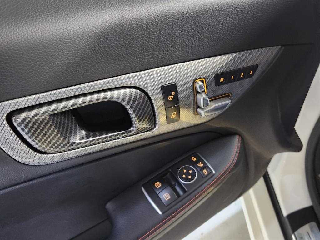 Mercedes Benz SLC Class - Vista 11