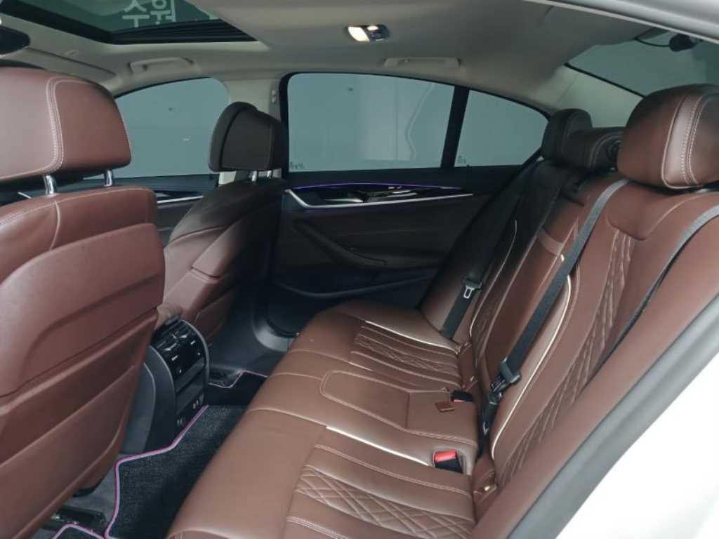 BMW 5 Series - Vista 8