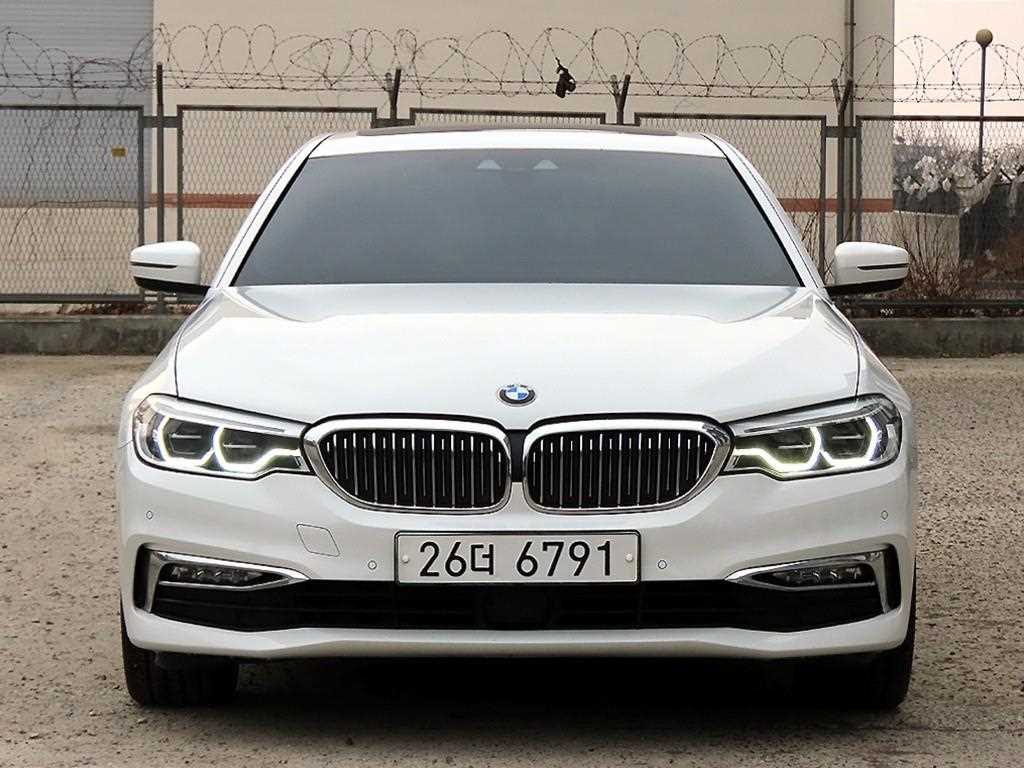 BMW 5 Series 2018 Blanco - Importación desde Corea - HF Imports Iquique - Foto 1