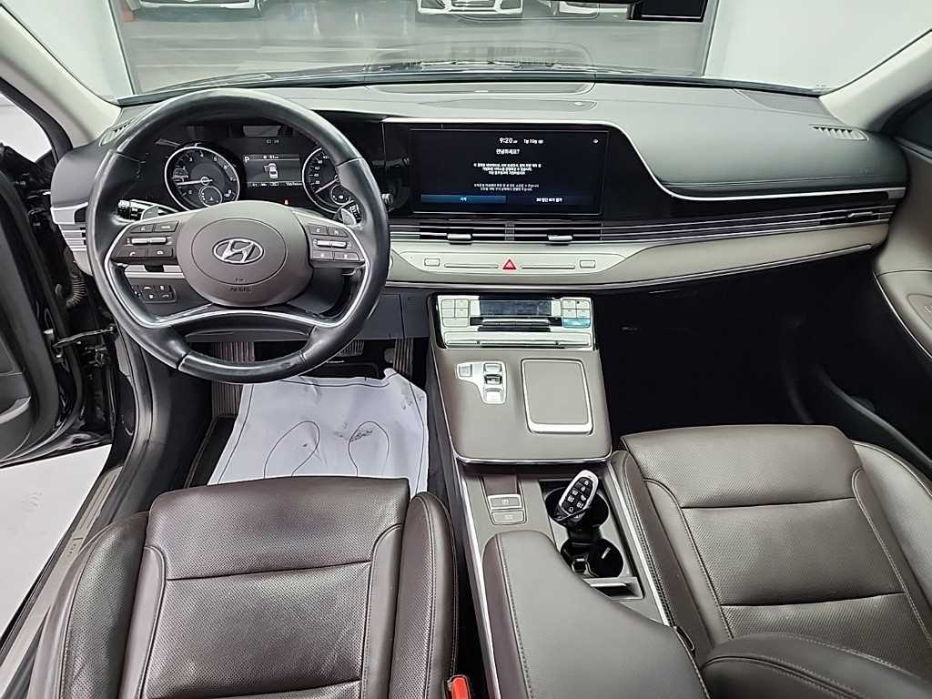 HYUNDAI Grandeur - Vista 7