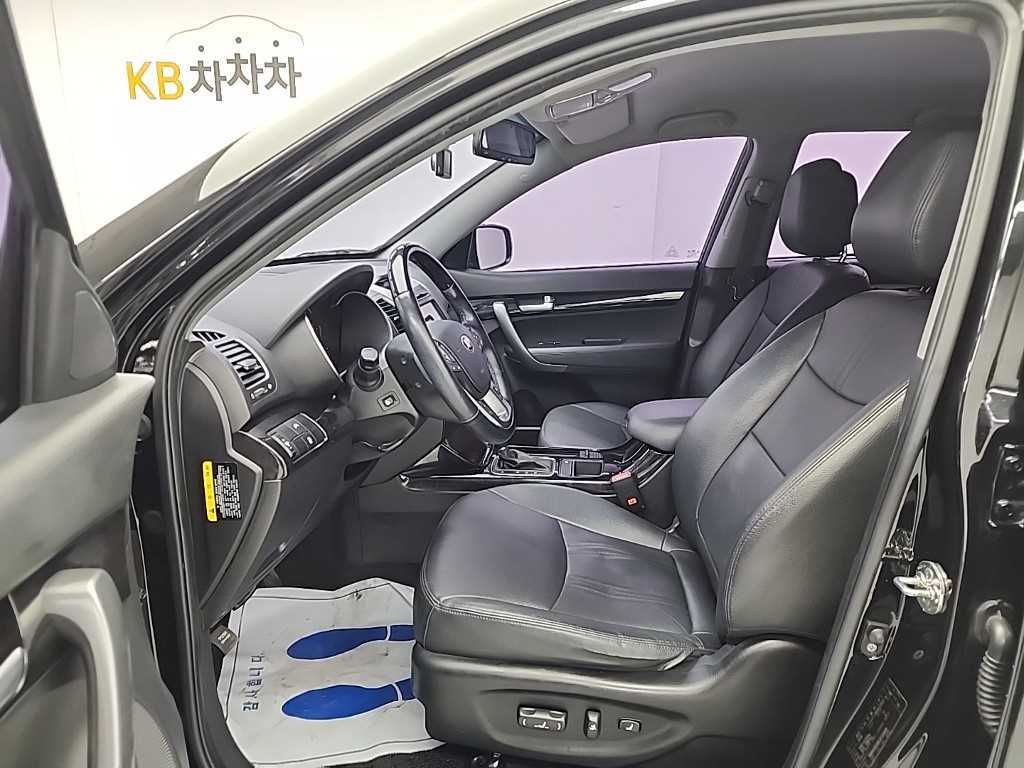 KIA Sorento - Vista 11