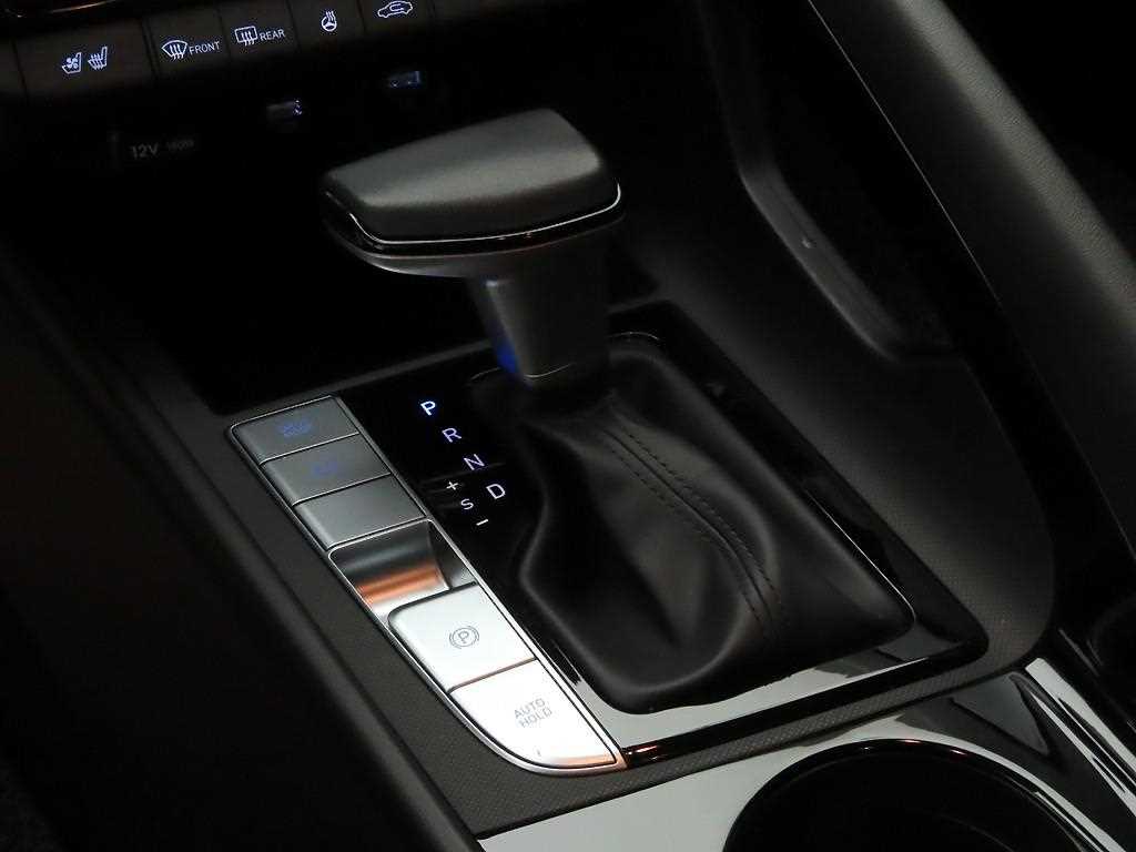 HYUNDAI Avante - Vista 10