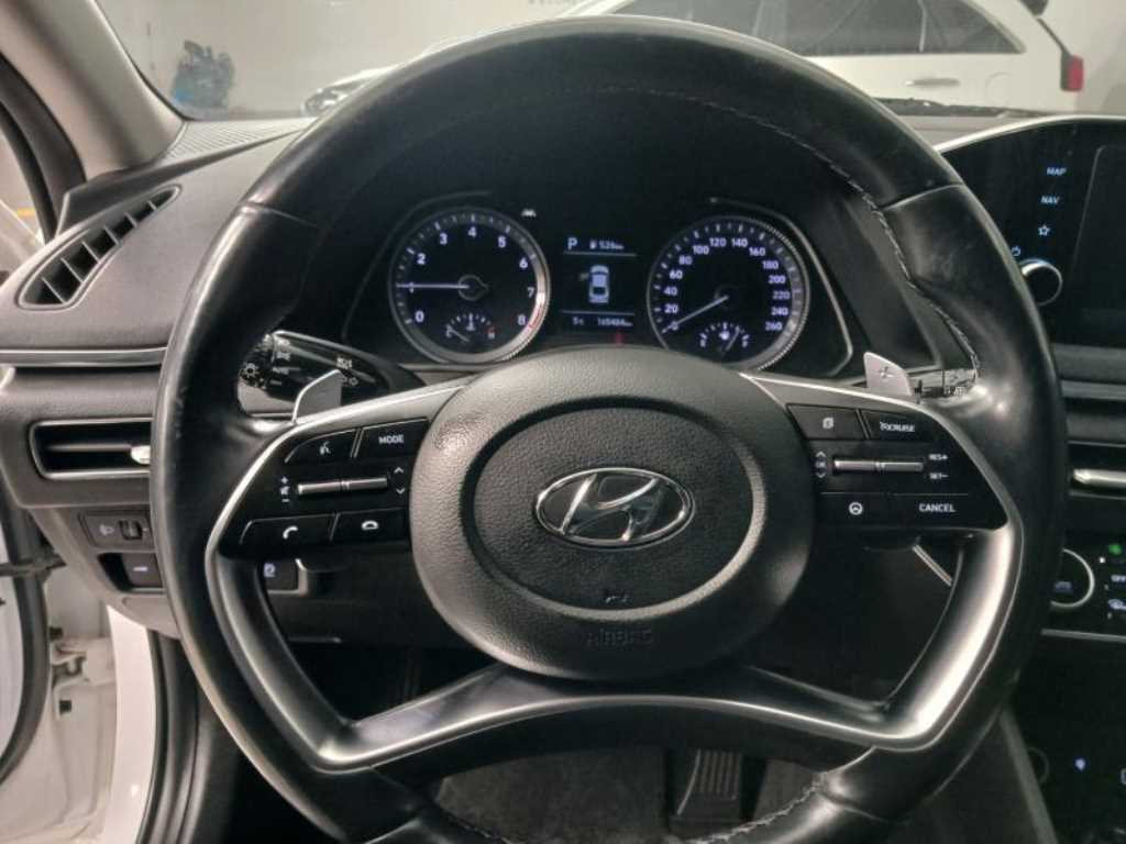 HYUNDAI Sonata - Vista 11