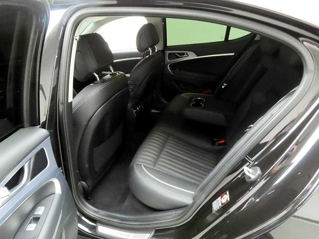 Genesis G70 2019 Negro - Importación desde Corea - HF Imports Iquique - Foto 15