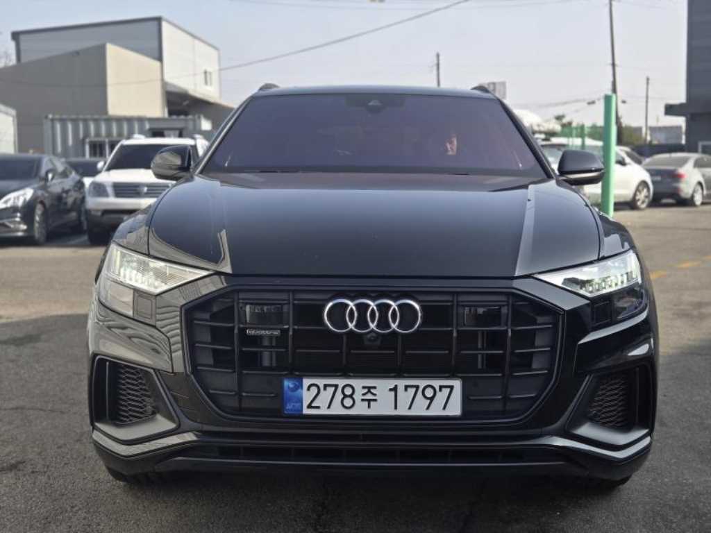 Audi Q8 2023 Negro - Importación desde Corea - HF Imports Iquique - Foto 1
