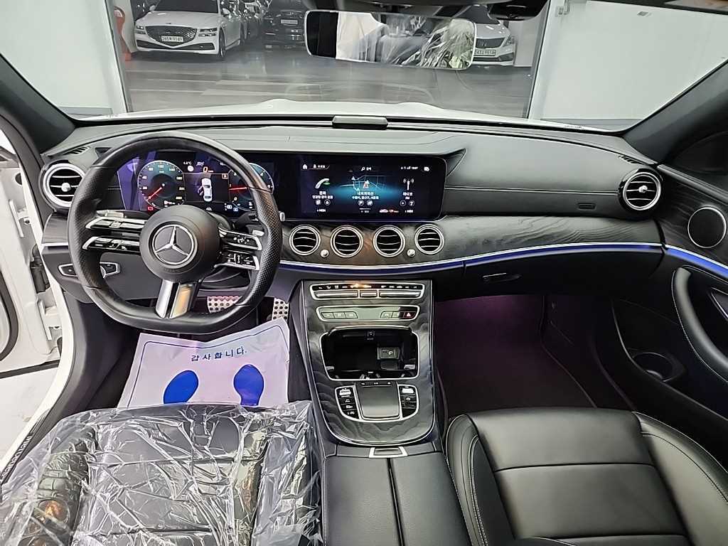 Mercedes Benz E class - Vista 7