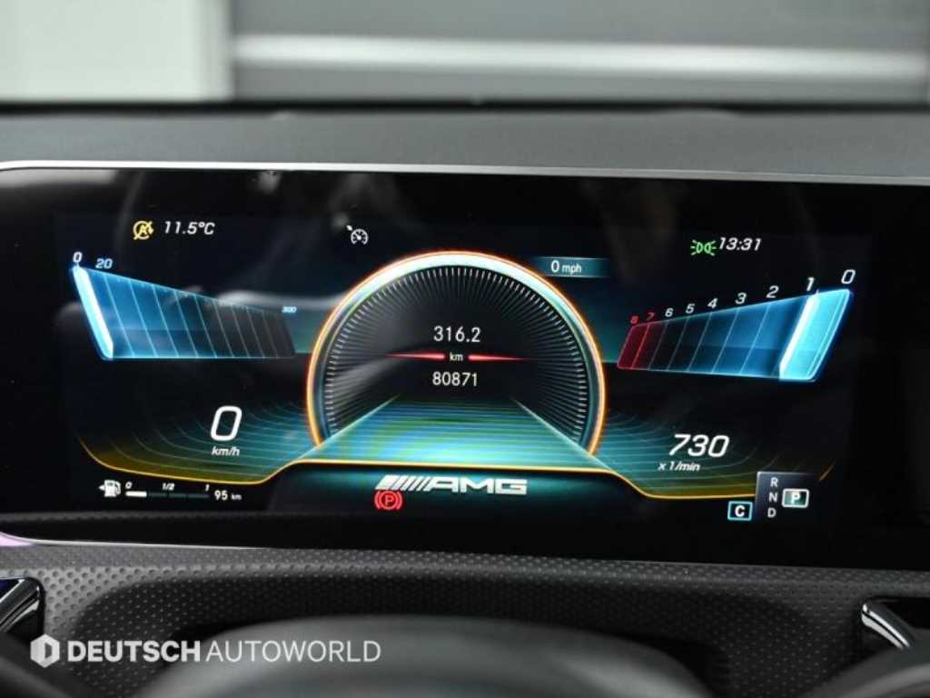 Mercedes Benz CLA Class - Vista 8