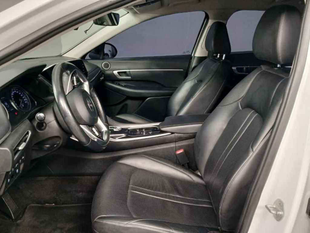 HYUNDAI Sonata - Vista 7