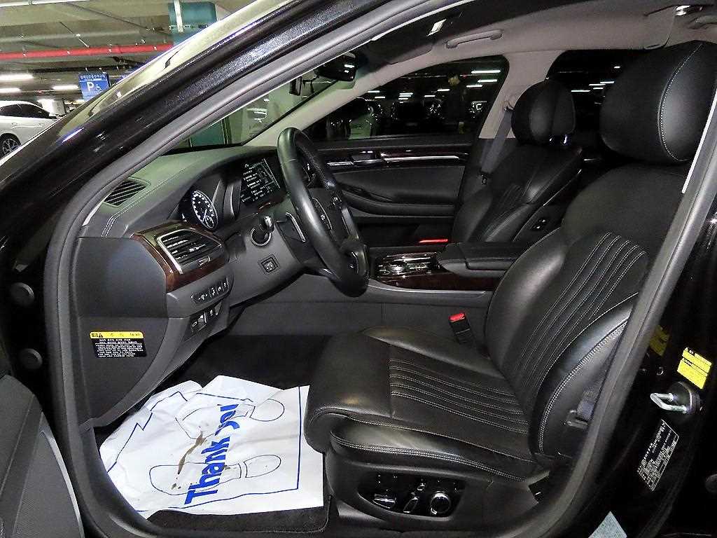 Genesis EQ900 - Vista 6