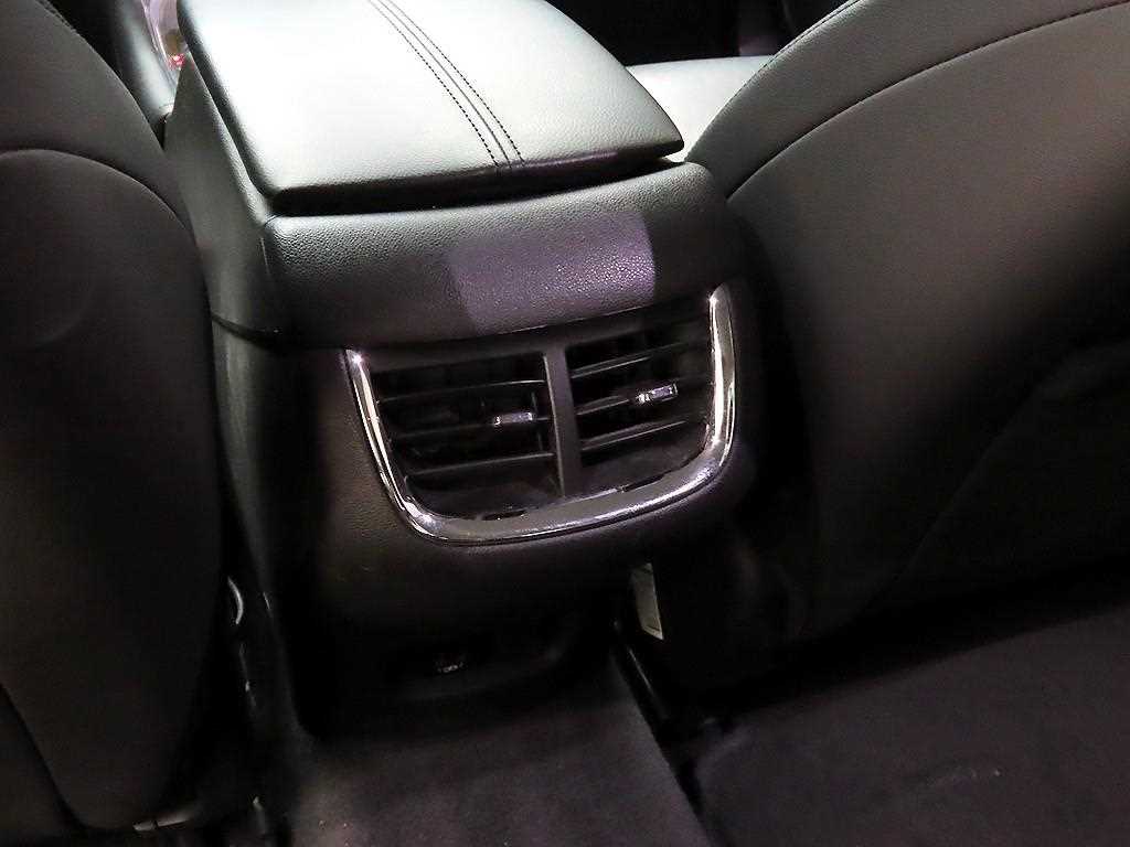 Chevrolet Malibu - Vista 11