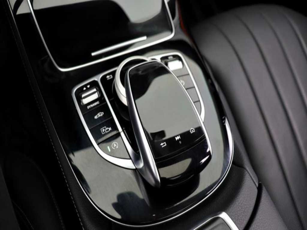 Mercedes Benz E class - Vista 6