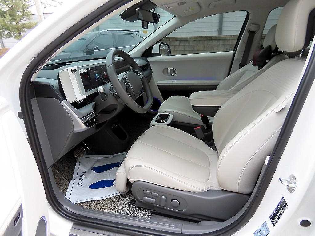 HYUNDAI Ioniq 5 - Vista 5